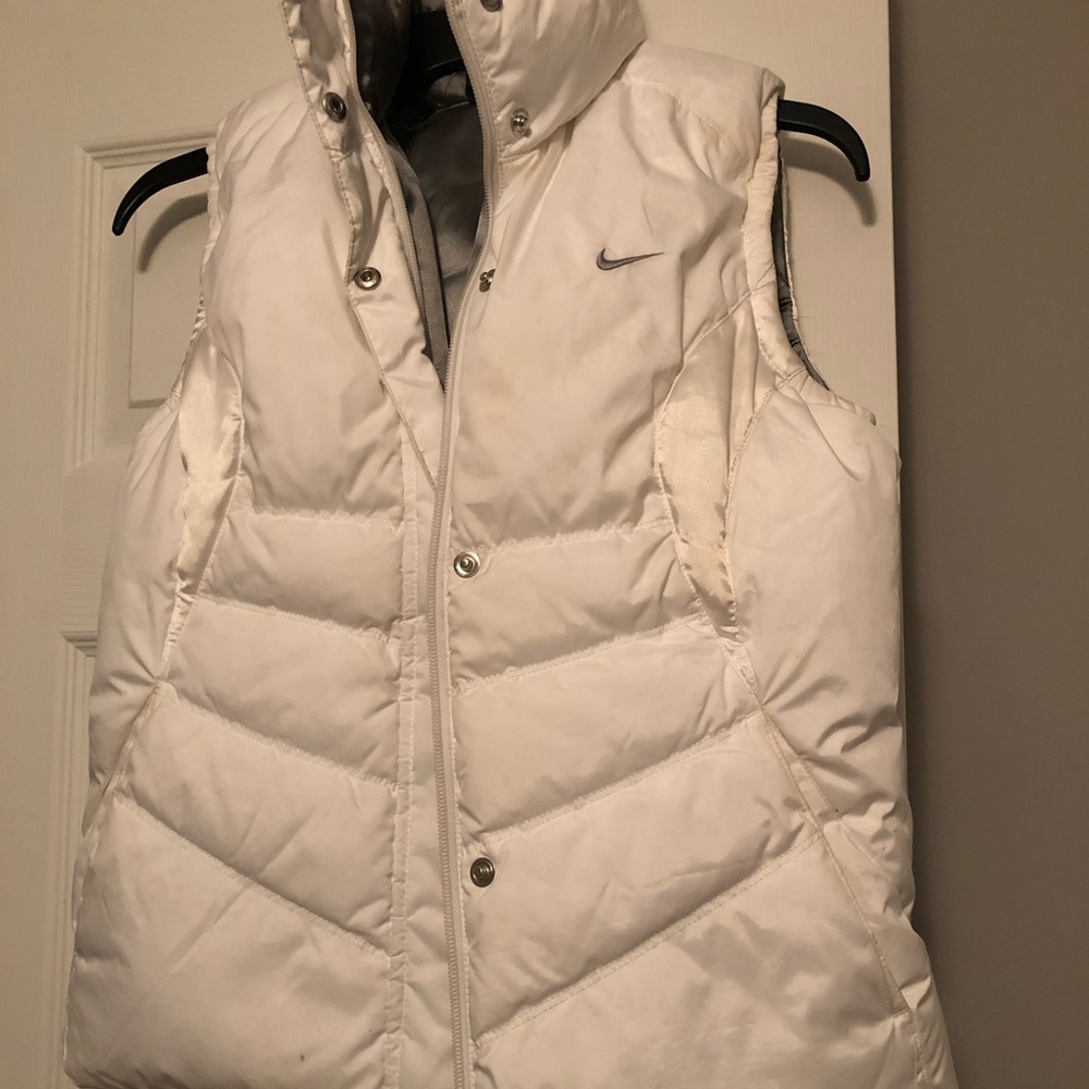 Nike vest